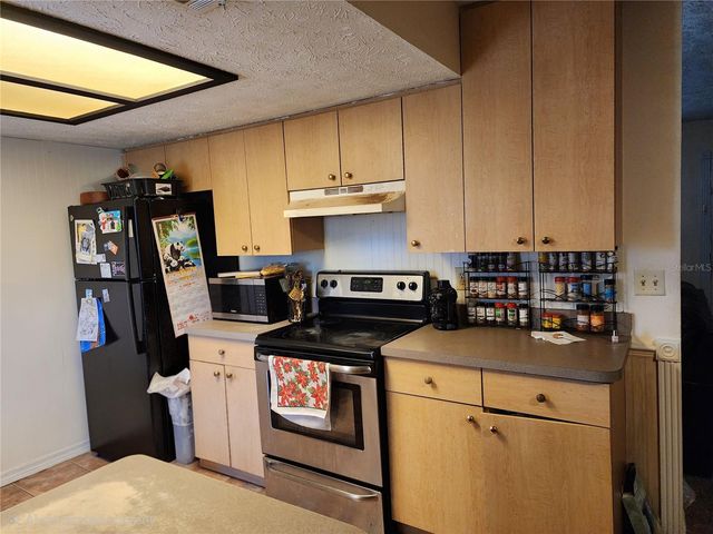 804 S PARSONS AVENUE, Seffner, FL 33584