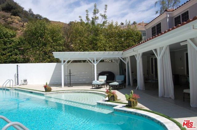 2509 Cardigan Court, Los Angeles, CA 90077