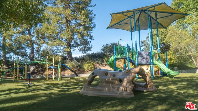 2509 Cardigan Court, Los Angeles, CA 90077