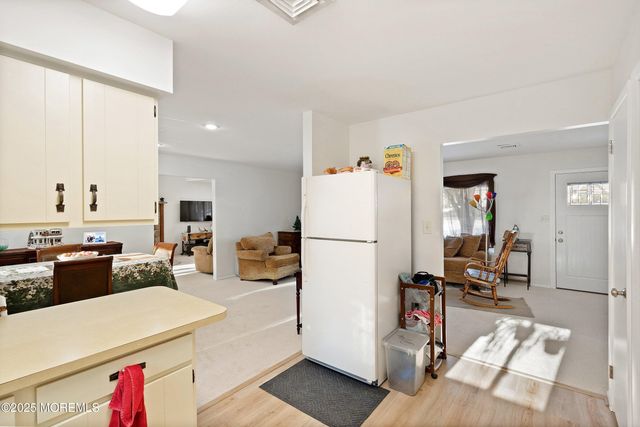 160 Glendale Drive, Freehold, NJ 07728