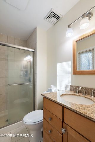 160 Glendale Drive, Freehold, NJ 07728