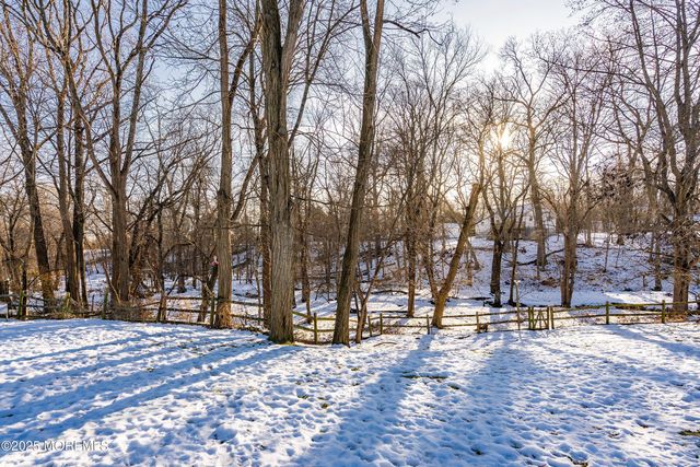 160 Glendale Drive, Freehold, NJ 07728