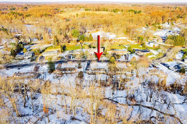 160 Glendale Drive, Freehold, NJ 07728