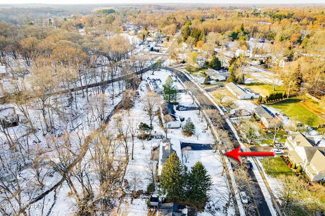 160 Glendale Drive, Freehold, NJ 07728