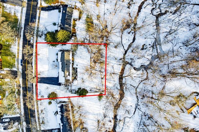 160 Glendale Drive, Freehold, NJ 07728