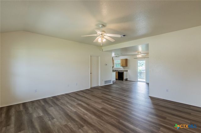 519 E Victory Avenue, Temple, TX 76501