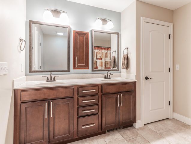 5000 Cider Mill Court, Evansville, IN 47711