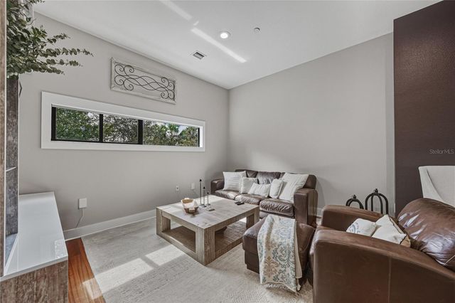 3012 W BARCELONA STREET 2, Tampa, FL 33629