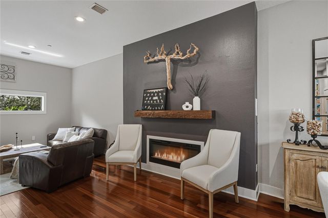 3012 W BARCELONA STREET 2, Tampa, FL 33629