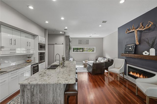 3012 W BARCELONA STREET 2, Tampa, FL 33629