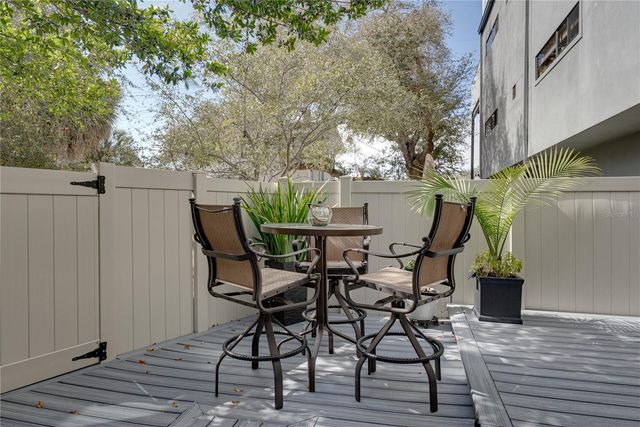 3012 W BARCELONA STREET 2, Tampa, FL 33629