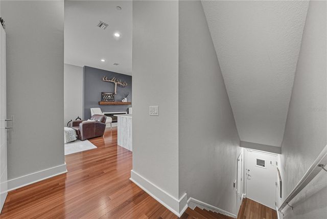 3012 W BARCELONA STREET 2, Tampa, FL 33629