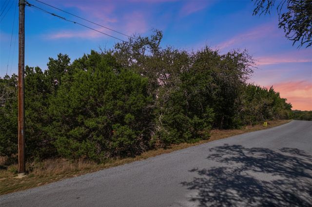1038 Hidden Hills DR, Dripping Springs, TX 78620