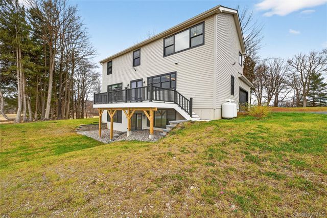2 Lakeside Court, Westtown, NY 10998