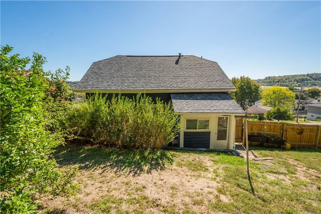 285 Patterson Avenue, Bridgeville, PA 15017