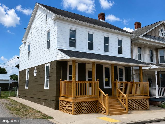229 2ND AVE, Hanover, PA 17331