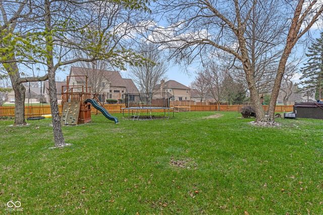 45 Trotters Run, Brownsburg, IN 46112