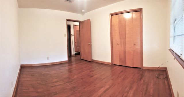 5305 Ammons Street, Haltom City, TX 76117