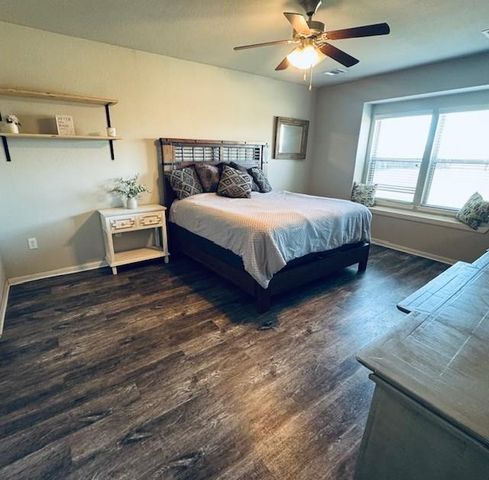 29 Coconut Palms Court, Manvel, TX 77578