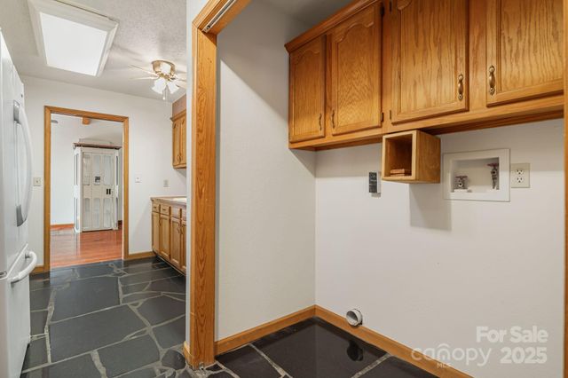 111 S Valley View Drive, Mars Hill, NC 28754