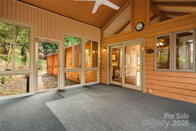 111 S Valley View Drive, Mars Hill, NC 28754