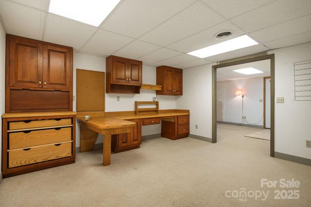 111 S Valley View Drive, Mars Hill, NC 28754