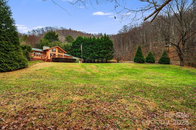 111 S Valley View Drive, Mars Hill, NC 28754