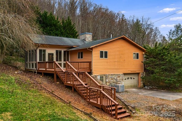111 S Valley View Drive, Mars Hill, NC 28754