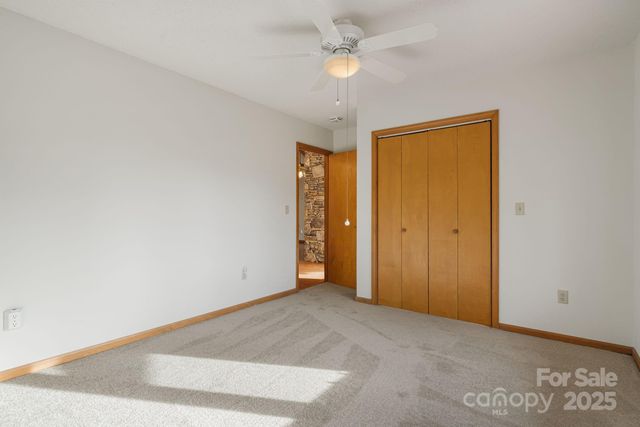 111 S Valley View Drive, Mars Hill, NC 28754