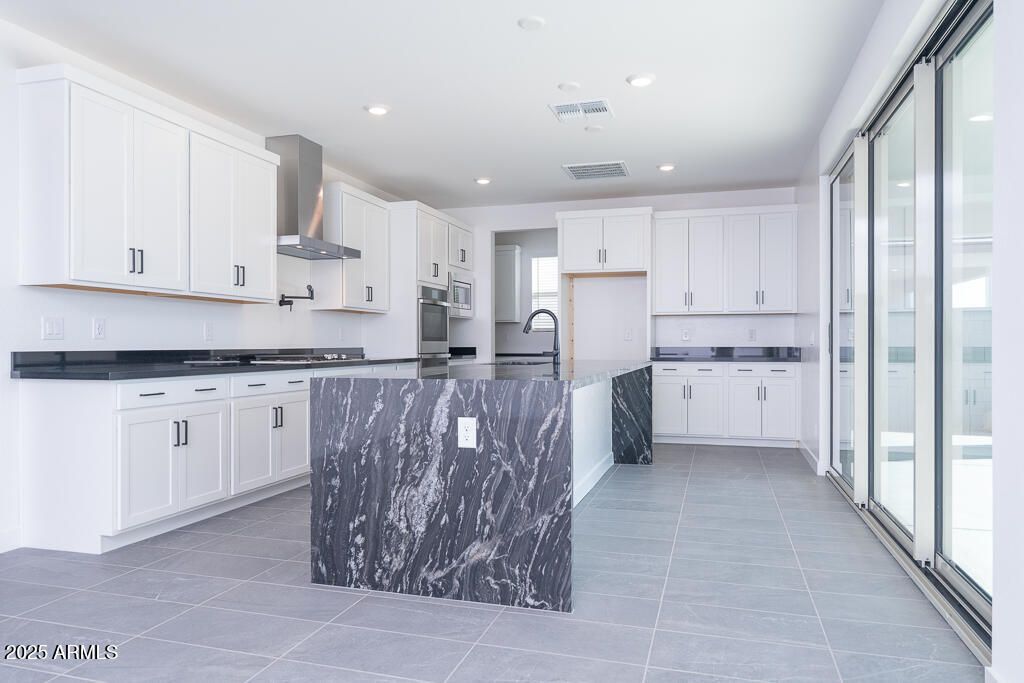 445 E La Estela Lane, San Tan Valley, AZ 85140 — photo 2