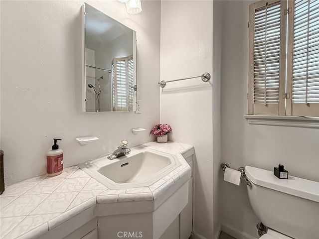 6318 Cartwright Avenue, North Hollywood, CA 91606