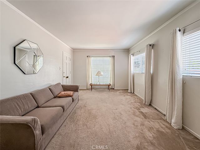 6318 Cartwright Avenue, North Hollywood, CA 91606