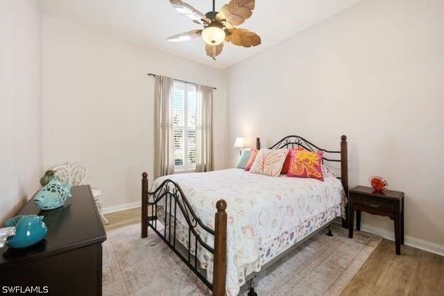 2314 Heydon CIR W, Naples, FL 34120