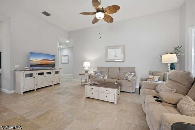 2314 Heydon CIR W, Naples, FL 34120