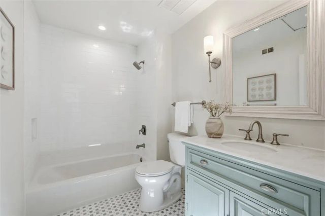 18 Land Fall Court, Newport Beach, CA 92663