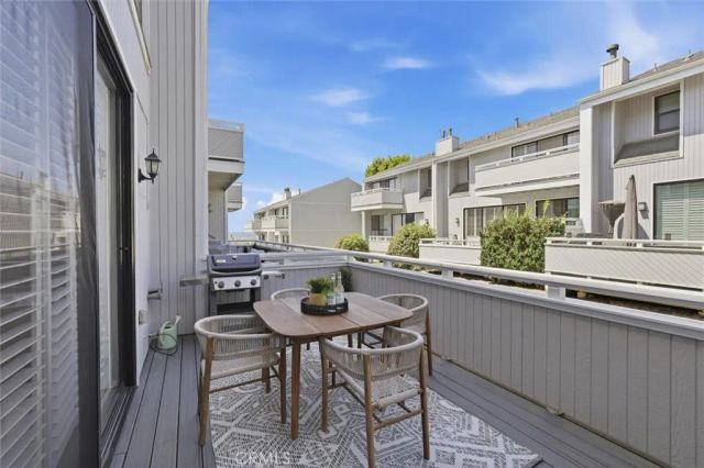 18 Land Fall Court, Newport Beach, CA 92663