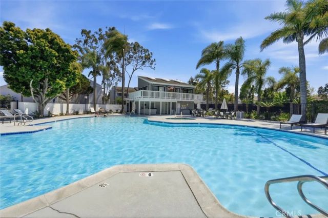 18 Land Fall Court, Newport Beach, CA 92663