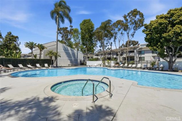 18 Land Fall Court, Newport Beach, CA 92663