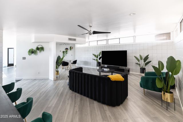 3126 N 6TH Avenue, Phoenix, AZ 85013