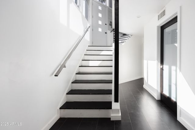 3126 N 6TH Avenue, Phoenix, AZ 85013