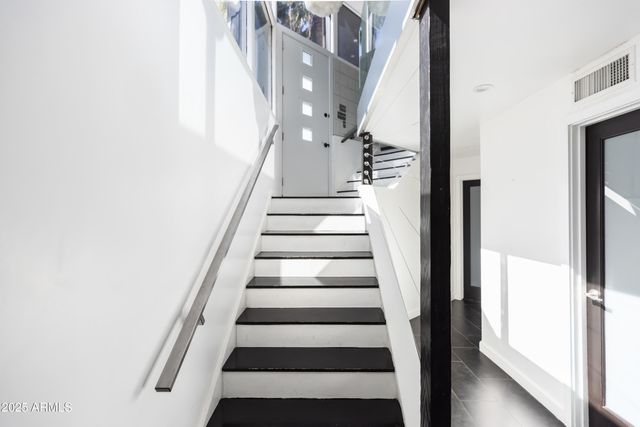 3126 N 6TH Avenue, Phoenix, AZ 85013