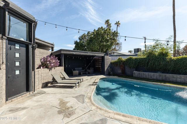 3126 N 6TH Avenue, Phoenix, AZ 85013