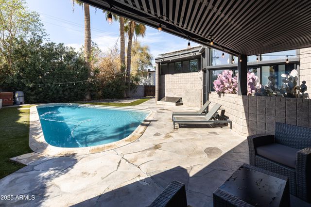 3126 N 6TH Avenue, Phoenix, AZ 85013