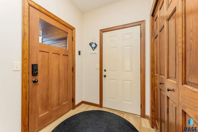 6810 S Tomar Rd Road, Sioux Falls, SD 57108