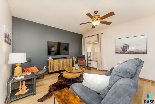 6810 S Tomar Rd Road, Sioux Falls, SD 57108