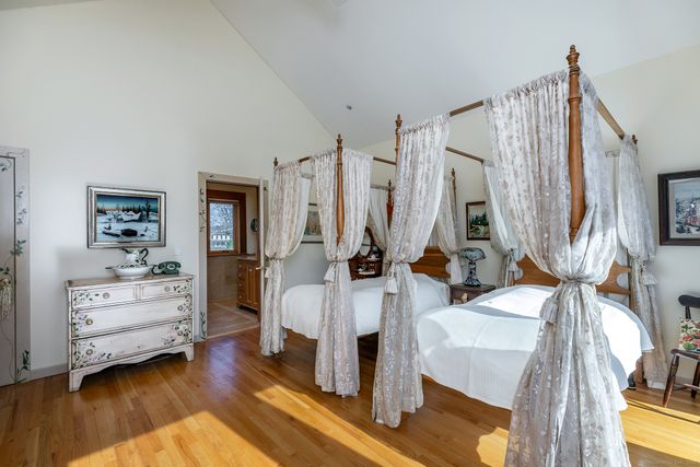 18 Arrow Point Road, Warren, CT 06777