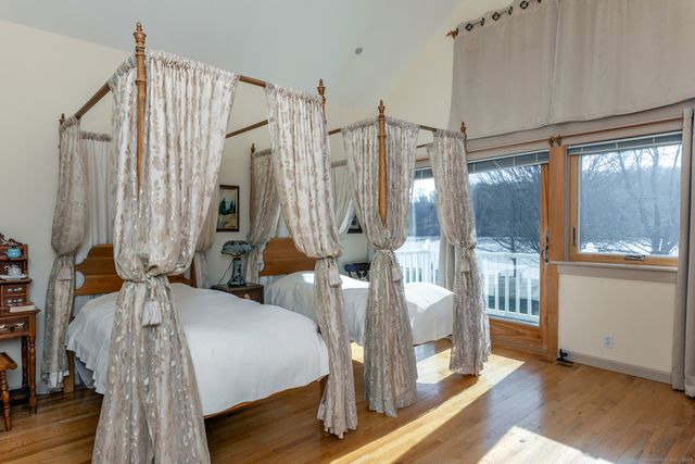 18 Arrow Point Road, Warren, CT 06777