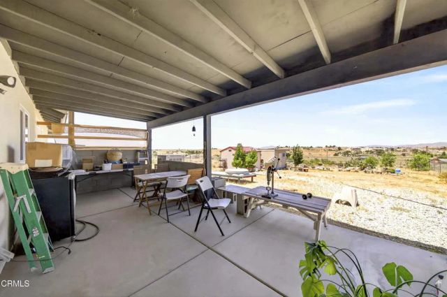 22422 Roundup Way, Apple Valley, CA 92308
