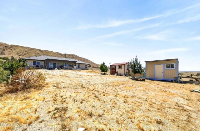 22422 Roundup Way, Apple Valley, CA 92308