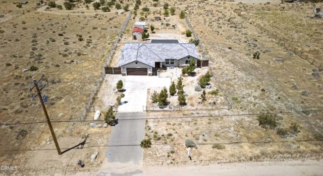22422 Roundup Way, Apple Valley, CA 92308
